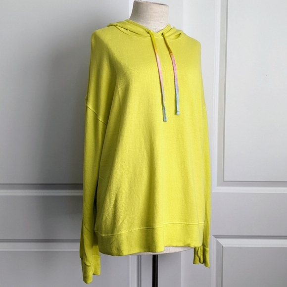Sundry Basic Hoodie Pullover Tie Dye Drawstrings Long Sleeves Lemonade M NWT - Picture 3 of 14